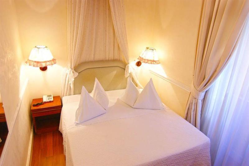 Hotel Marghera Rome Exterior photo