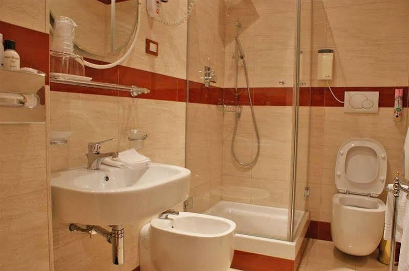 Hotel Marghera Rome Exterior photo